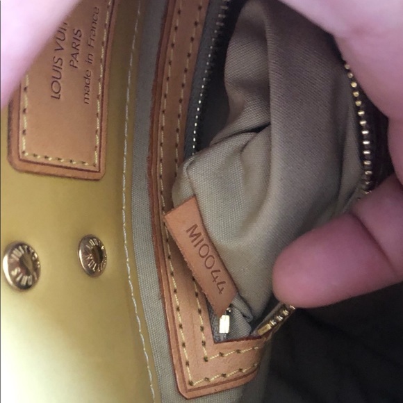 Authentic LV Vernis PM size - Picture 9 of 14